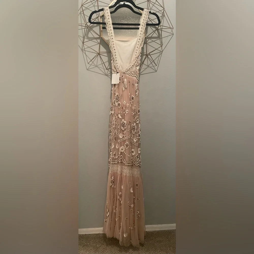 NWT Needle and Thread Pink Petal cluster bib gown xs 🦋 - Picture 14 of 16